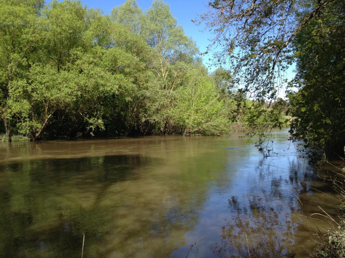 לינה וארוחת בוקר Saugirard Domaine Des Bois Argentes מראה חיצוני תמונה